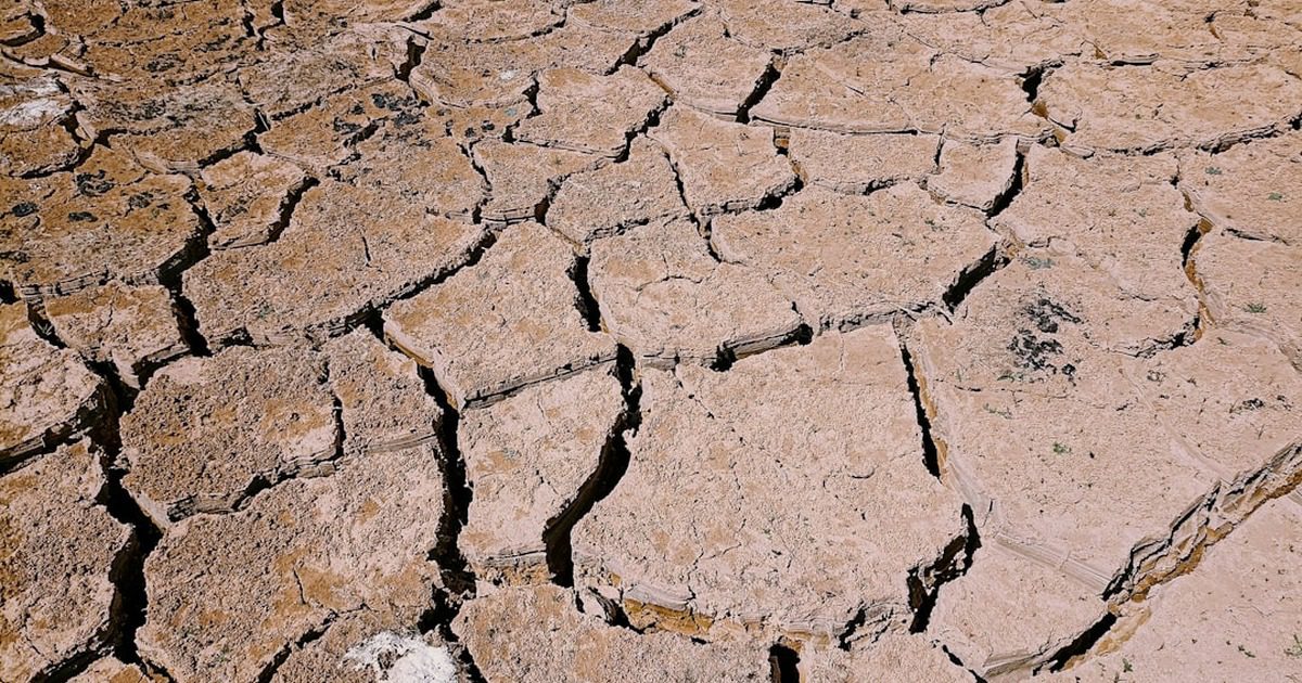 ሲሚንቶ ለምን "ይፈነዳል" (Cracking)? መንስኤውና መፍትሄው